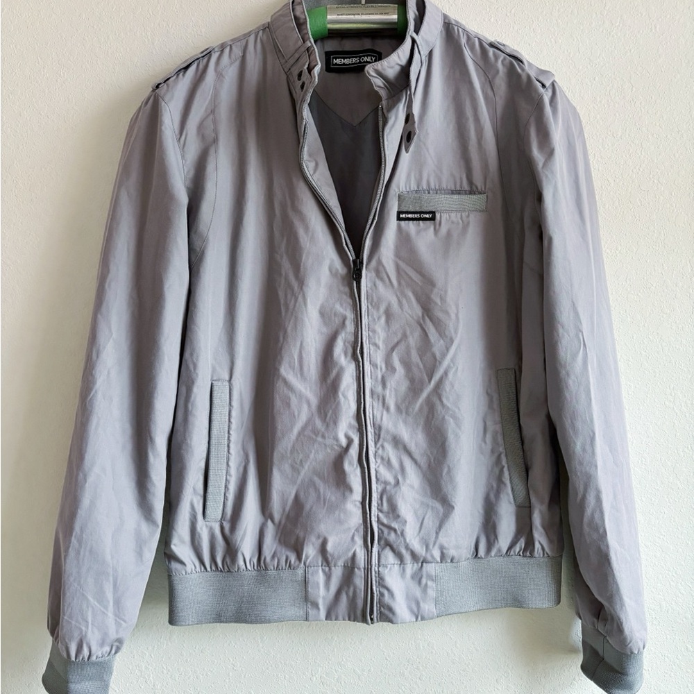 Members Only Gray Bomber Jacket with Stand-Up Collar and Full-Length Zipper